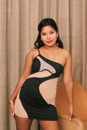 Lily - Female Escort